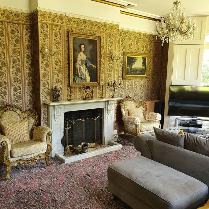 Country Manor House With Indoor Pool And Hot Tub Villa Rochester  Exterior foto